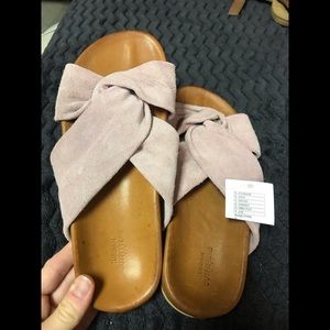 Urban outfitters blush slides